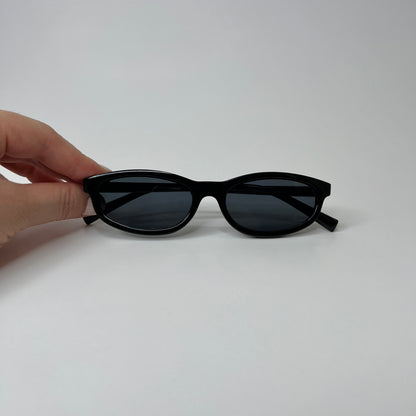The Olivia - Black