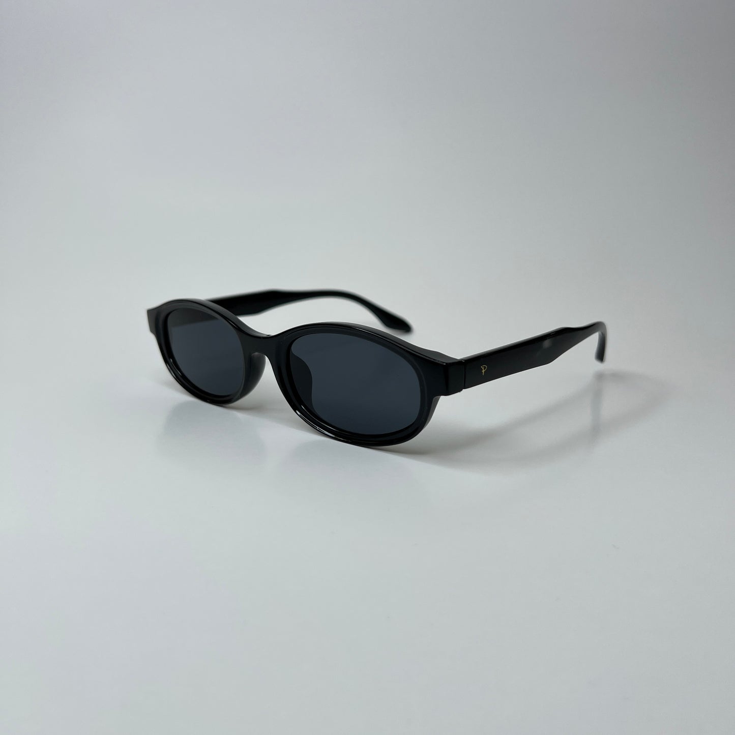 The Noir - Black